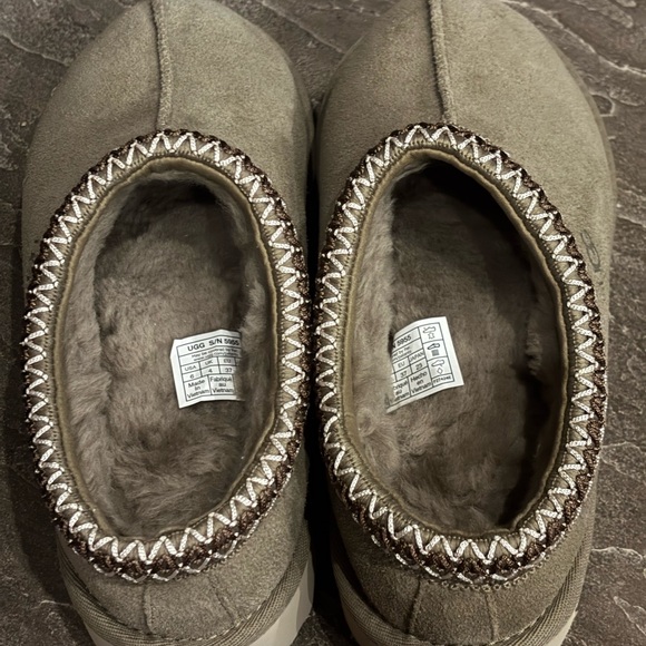 UGG Women's Tasman Slippers Antilope Color Size 6 - Picture 4 of 8